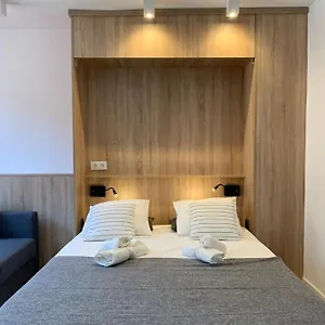 The Closest Apartments , Figueras España